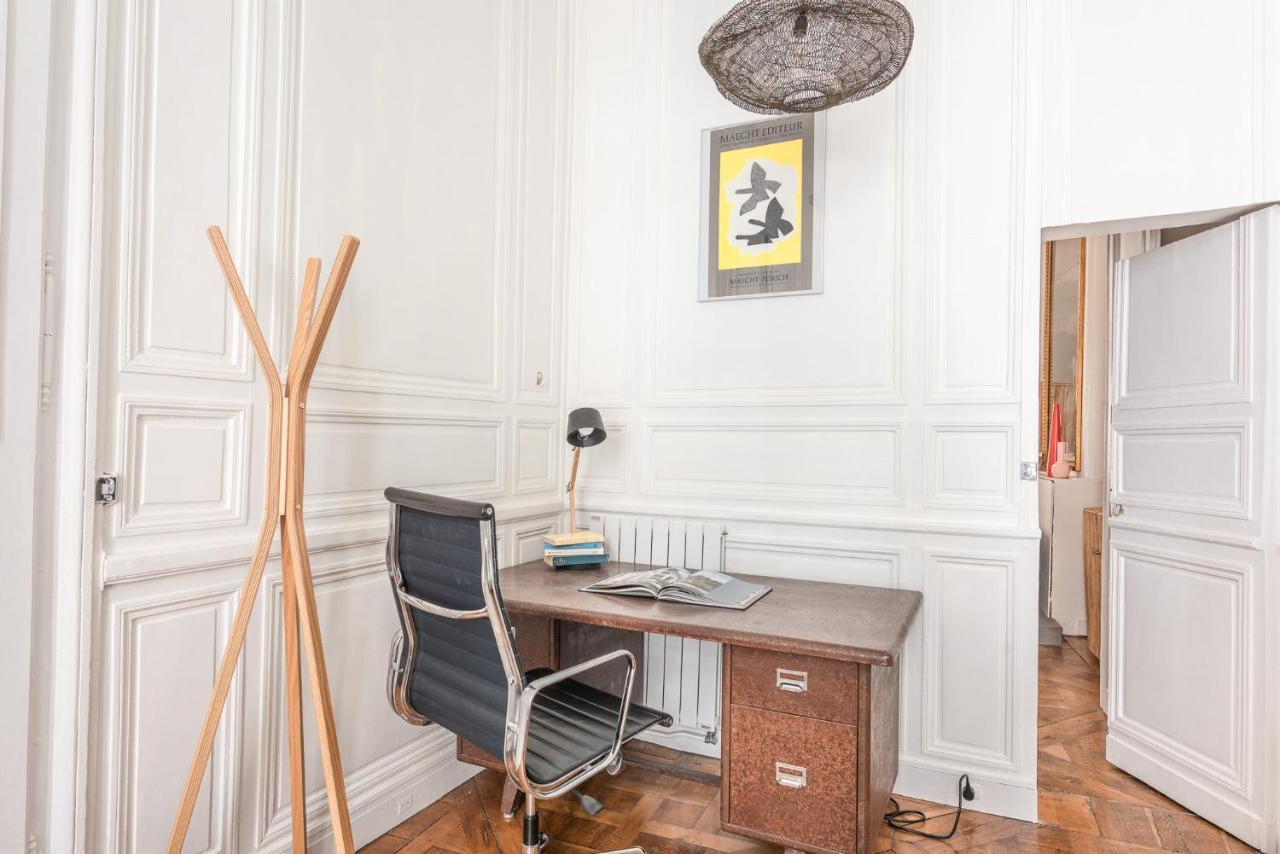 Outstanding Parisian Flat In Heart Of Paris Center Apartamento Exterior foto