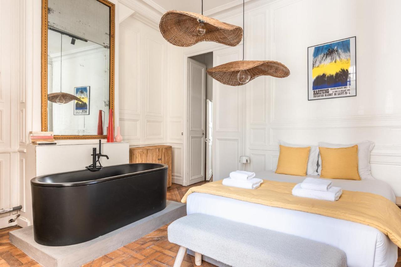 Outstanding Parisian Flat In Heart Of Paris Center Apartamento Exterior foto